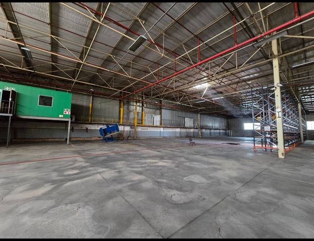 12,732M² WAREHOUSE TO LET IN HERIOTDALE